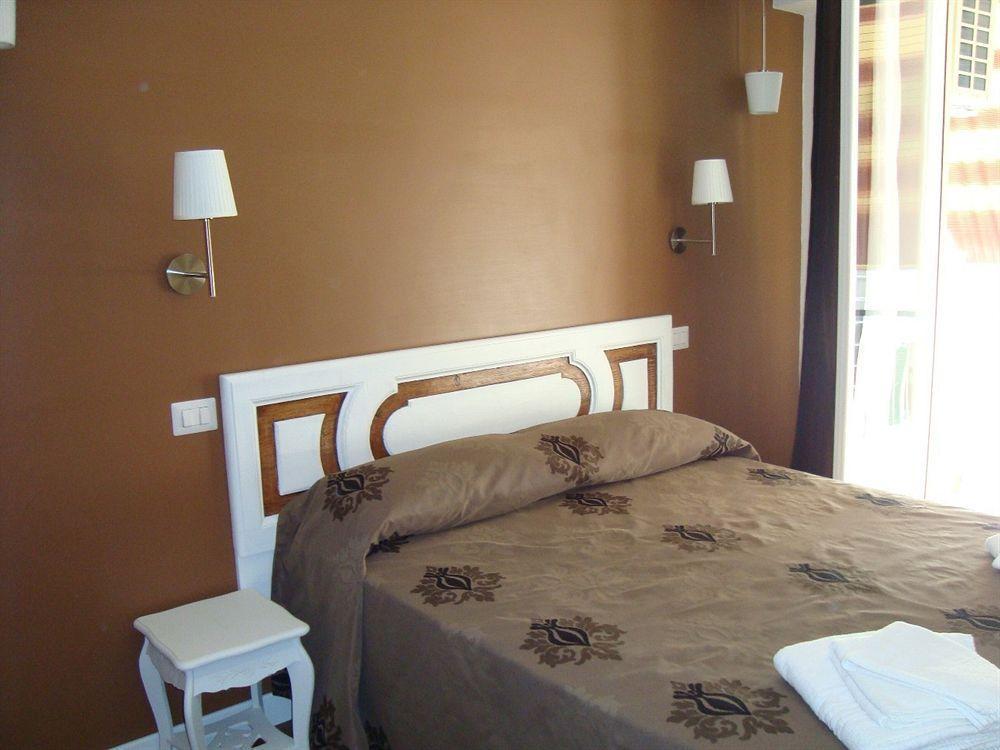Sotto La Cupola Bed & Breakfast Rome Exterior photo