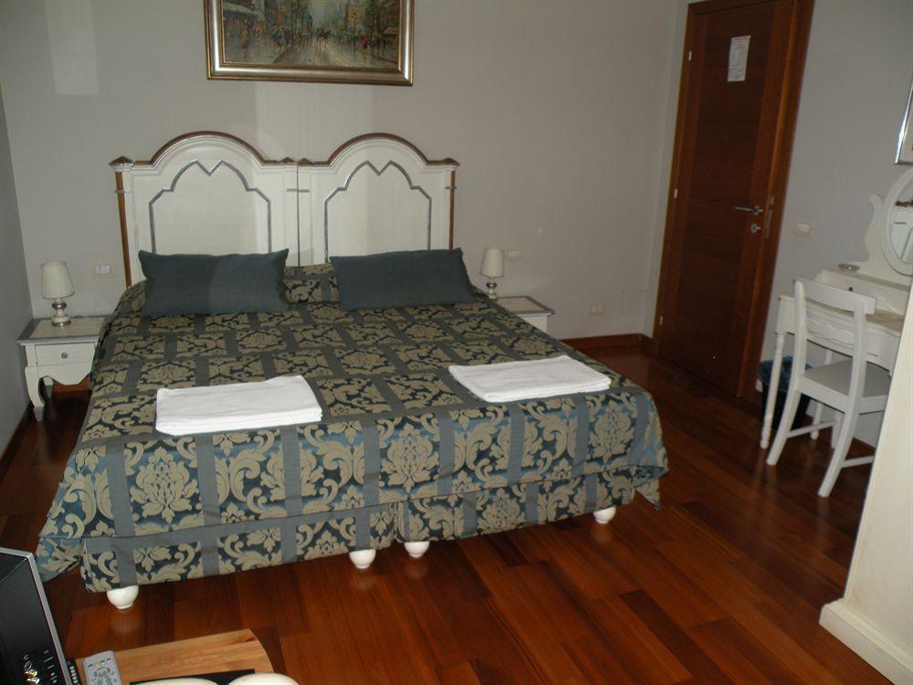 Sotto La Cupola Bed & Breakfast Rome Exterior photo