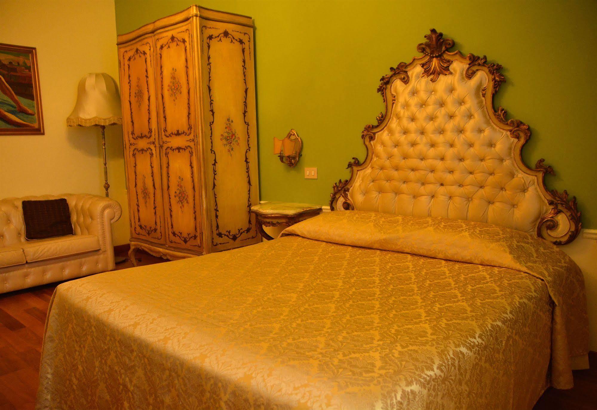 Sotto La Cupola Bed & Breakfast Rome Exterior photo